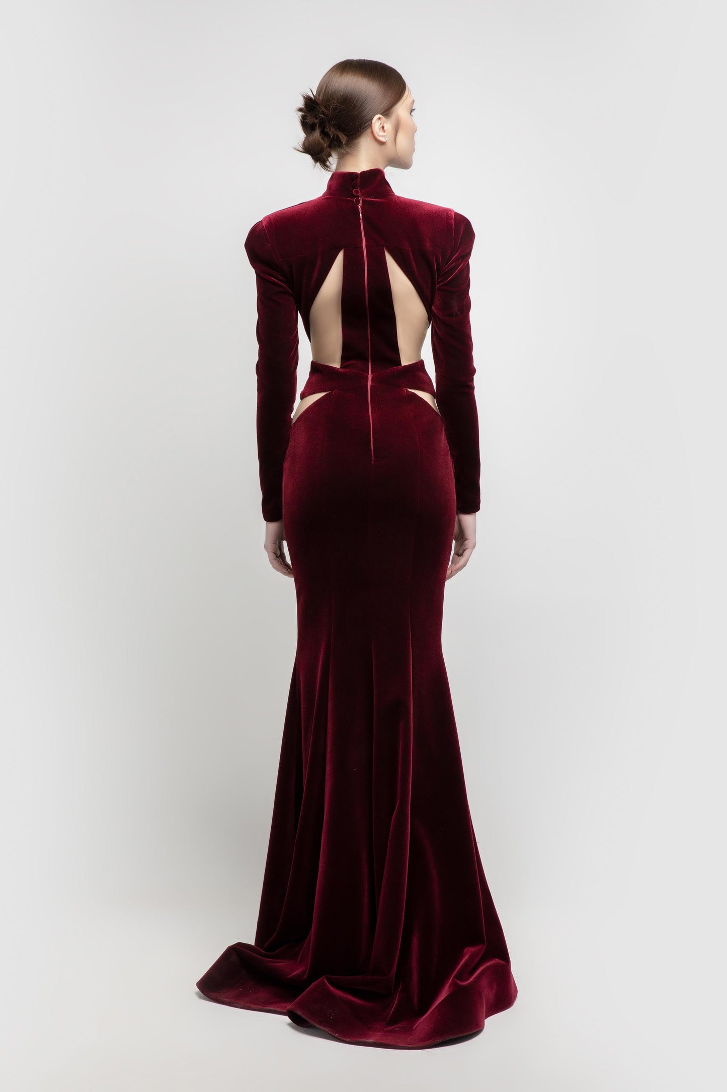 Structured Shoulder Trumpet Gown
